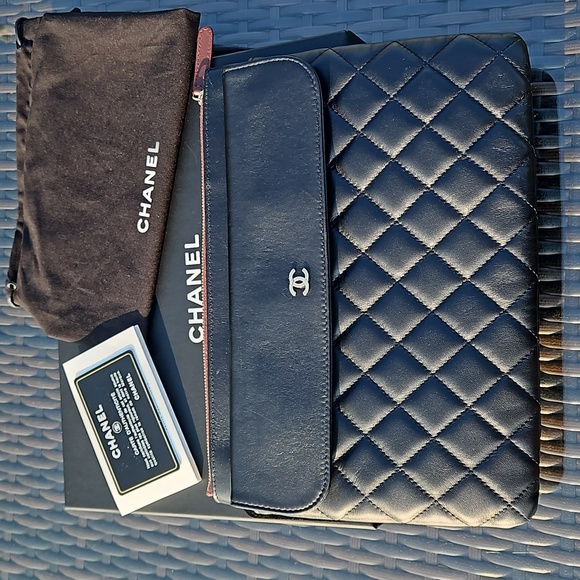 CHANEL Handbags - CHANEL Quilted Flap Clutch Black Gold CC Logo w/Card, Dustbag Box
